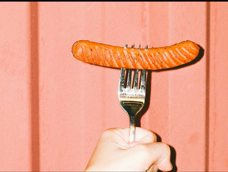 Wurst auf Gabel